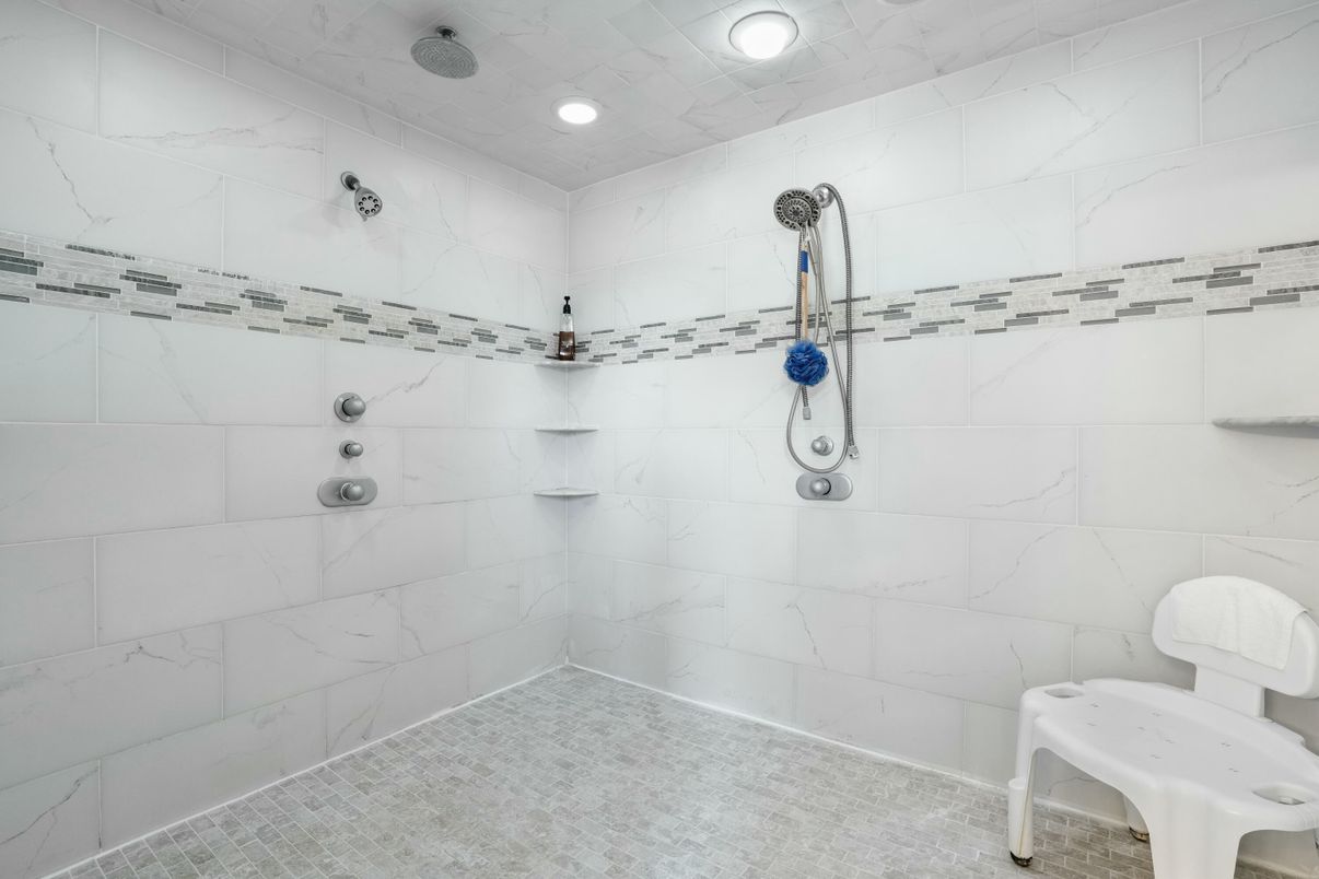 Bathroom, Interior, Marble Walls, Recessed Lighting