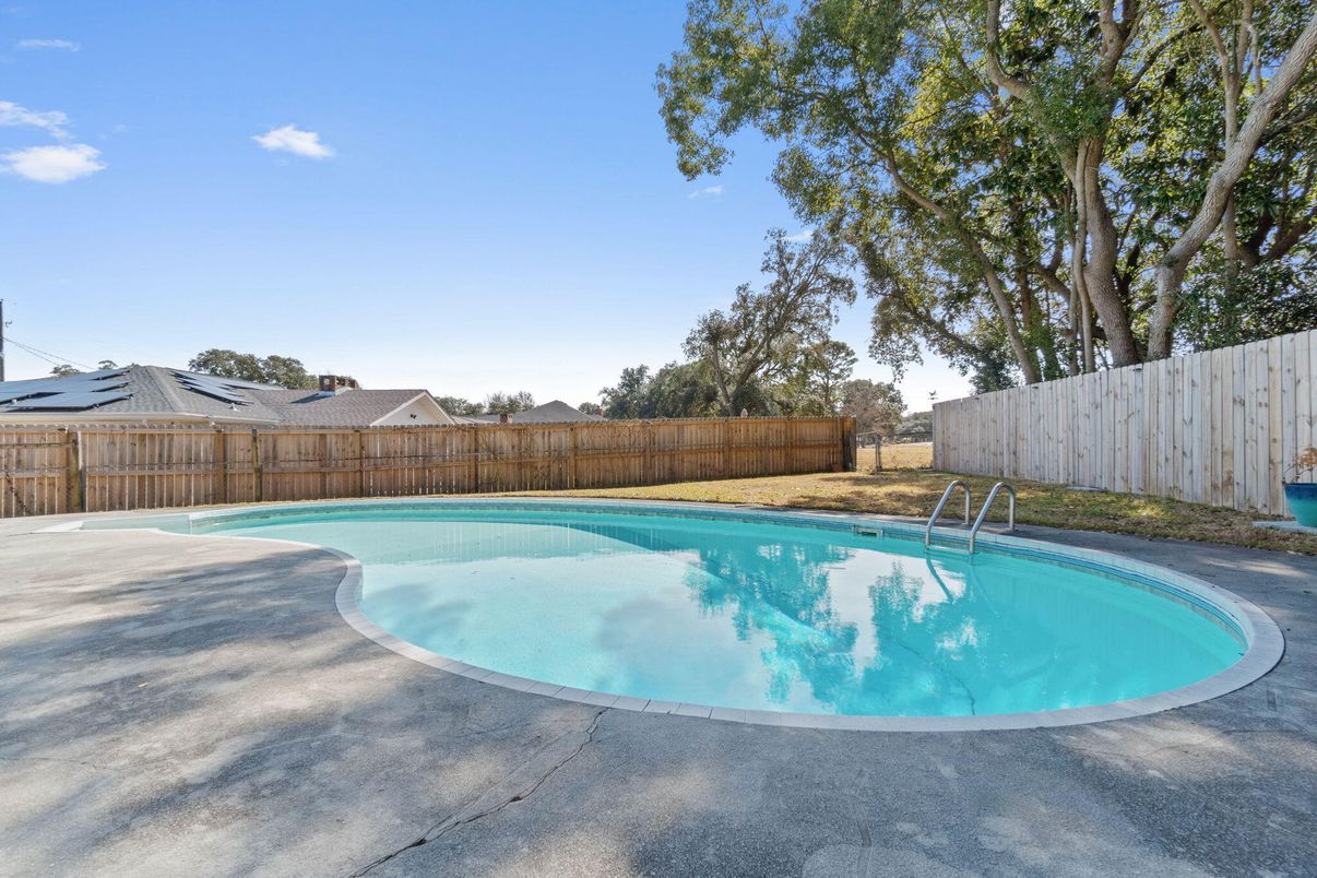 Exterior, Pool, Solar Panels