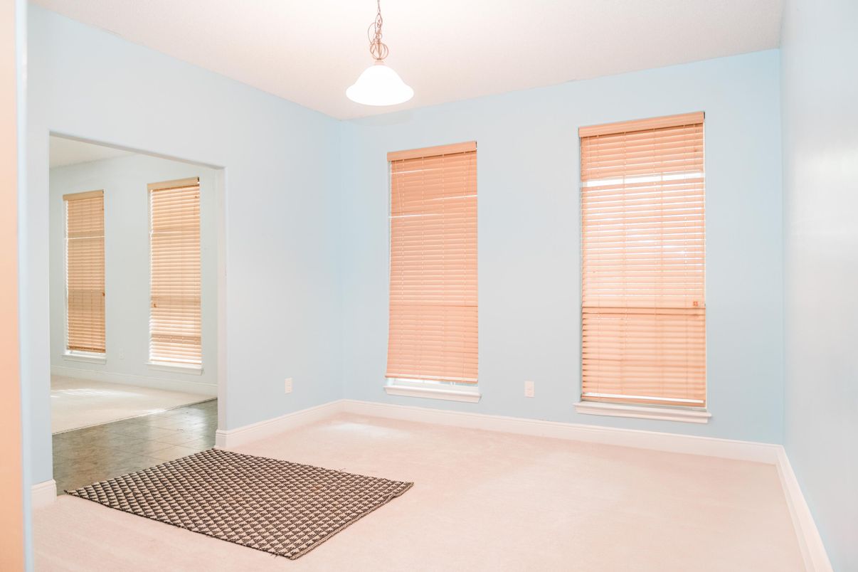 Empty room, Interior, Pendant Lights