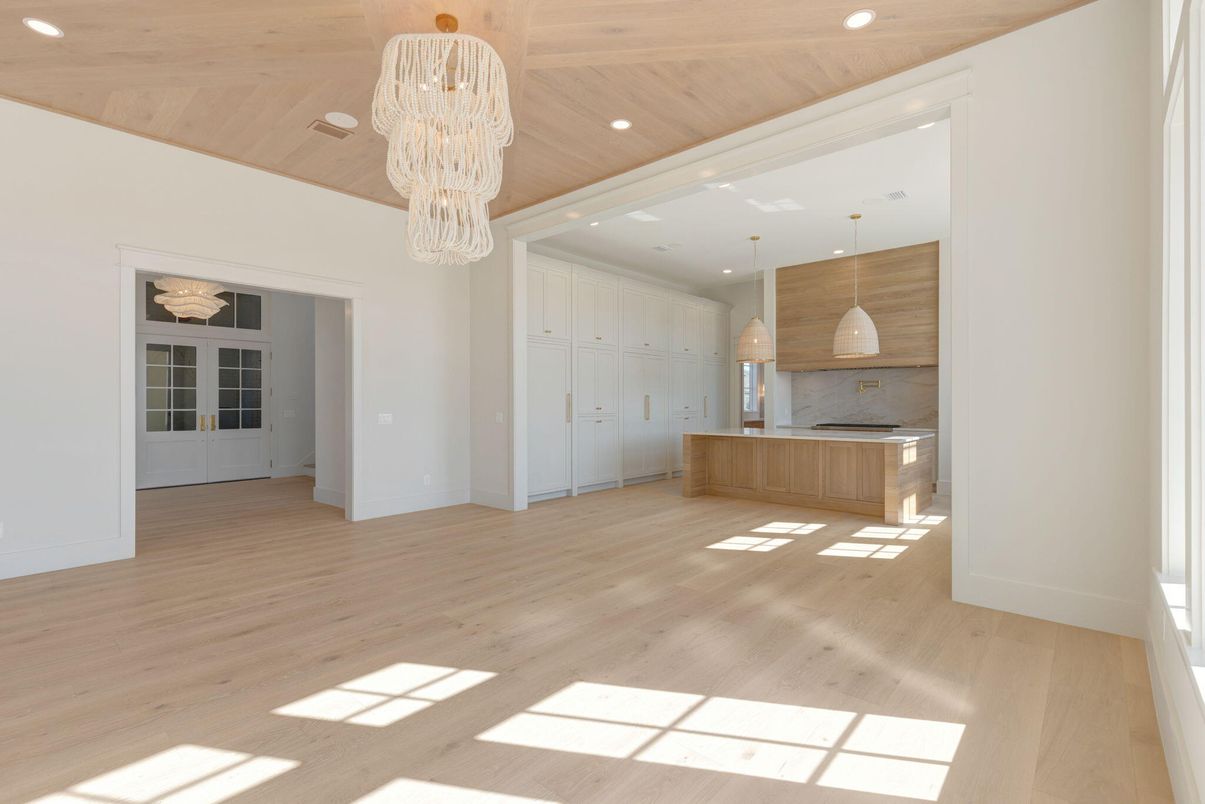 Chandelier, Interior, Kitchen, Pendant Lights, Recessed Lighting, Wooden Ceilings, Wood Texture Flooring