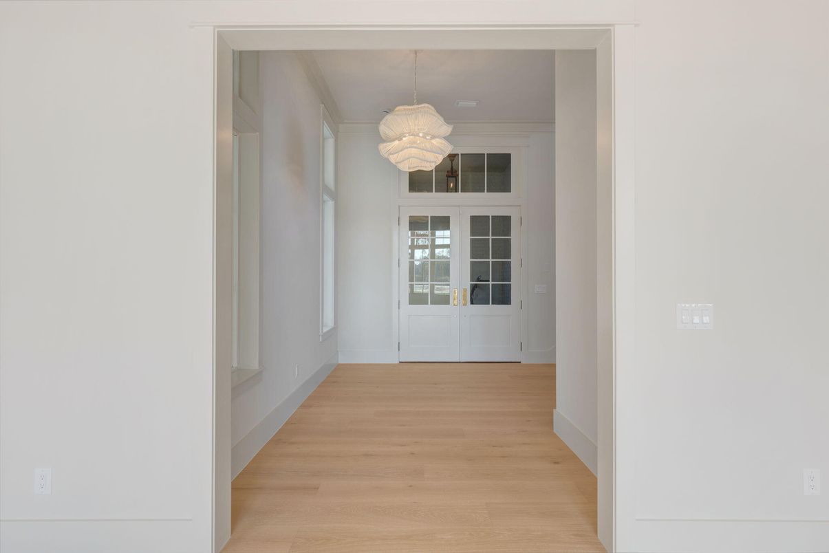 Chandelier, Interior, Wood Texture Flooring