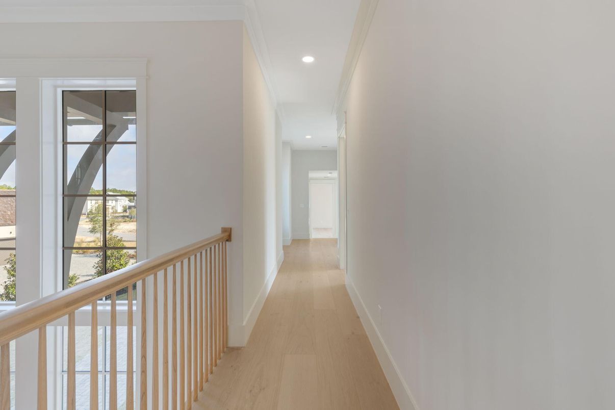 Interior, Recessed Lighting, Wood Texture Flooring