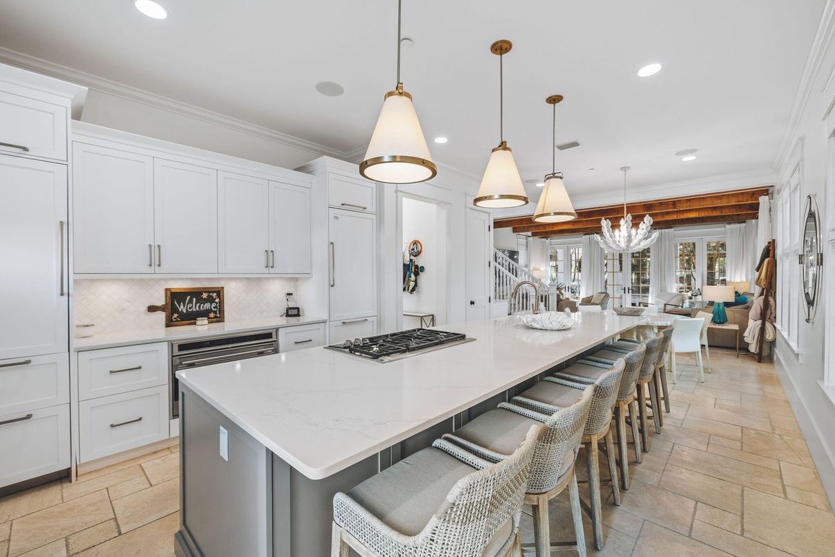 Dining room, Interior, Kitchen, Pendant Lights, Recessed Lighting, Stainless Steel Appliances