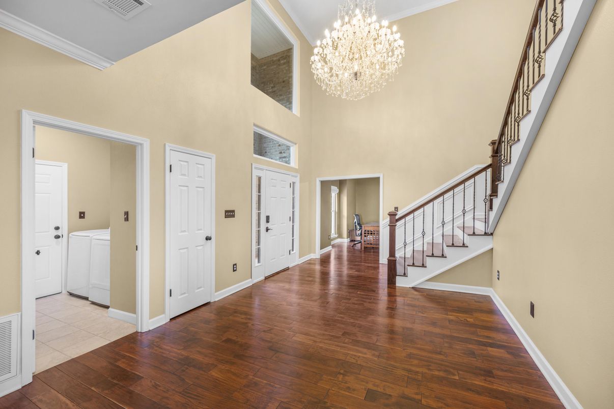 Chandelier, Interior, Wood Texture Flooring