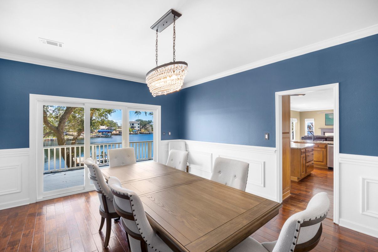 Chandelier, Dining room, Interior, Water, Wood Texture Flooring