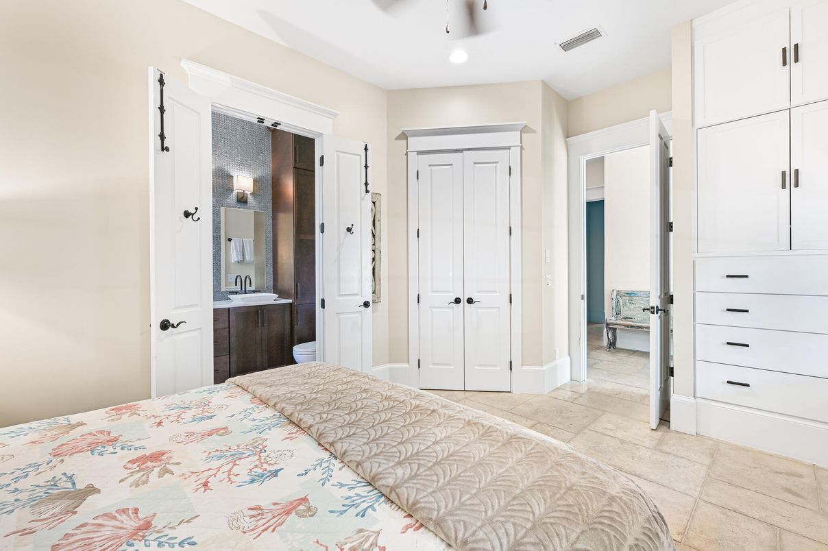 Bathroom, Bedroom, Interior, Recessed Lighting