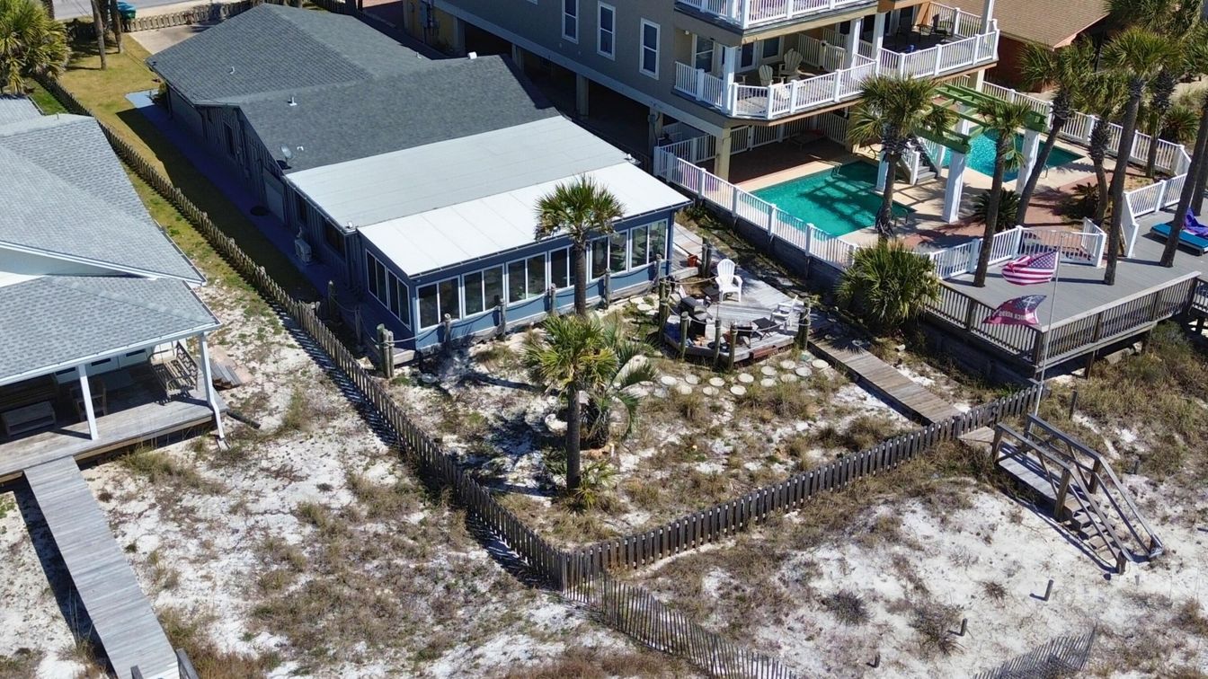 Exterior, Drone