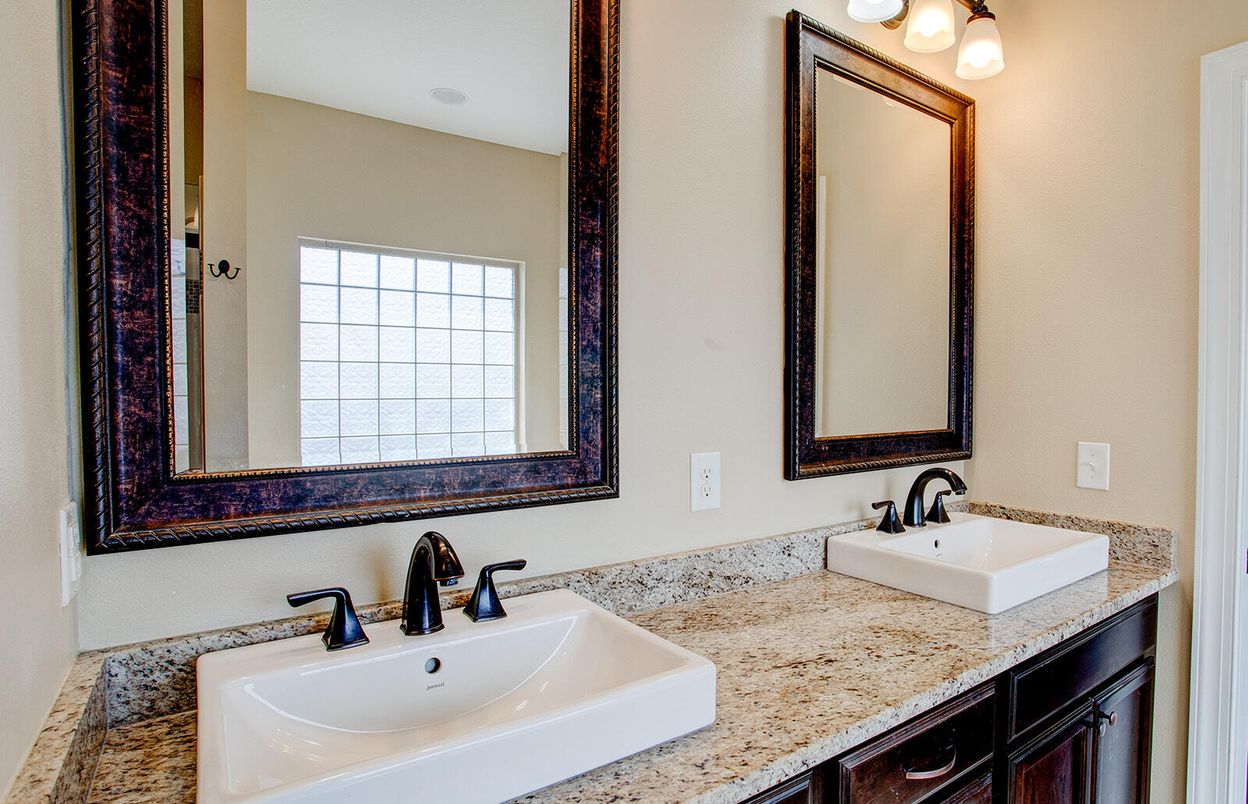 Bathroom, Dual Sink Vanities, Interior