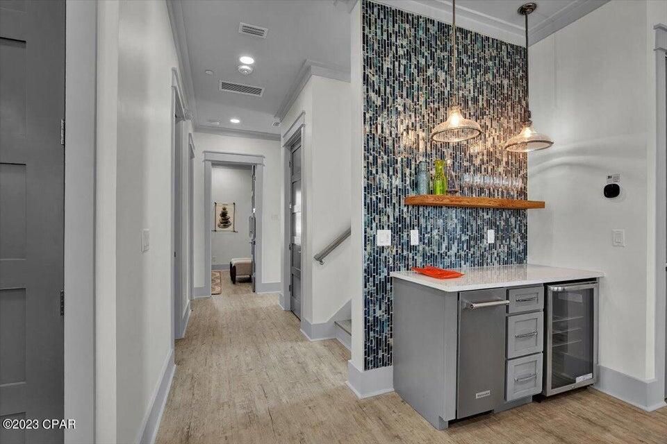 Interior, Kitchen, Pendant Lights, Recessed Lighting, Wood Texture Flooring