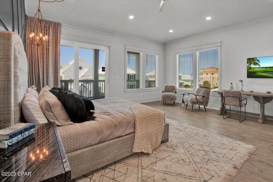 Bedroom, Interior, Pendant Lights, Recessed Lighting, Wood Texture Flooring