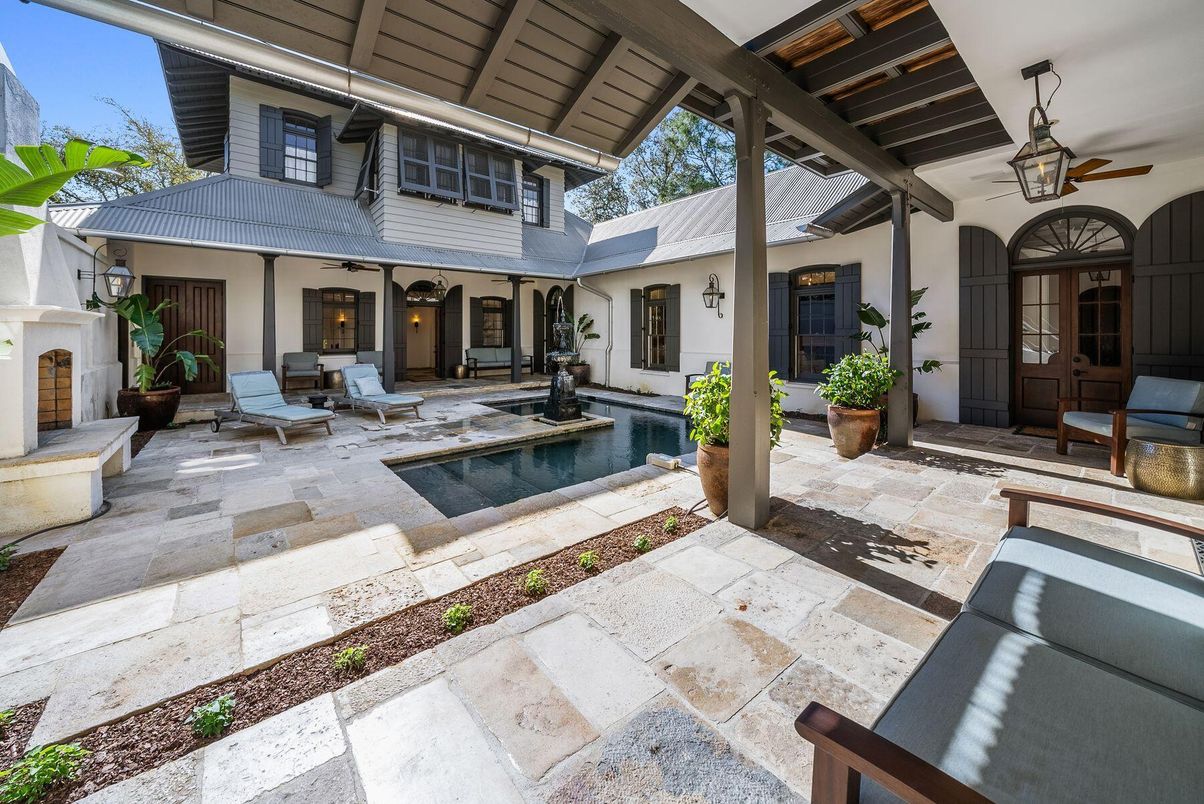 Exterior, Fireplace, Pool