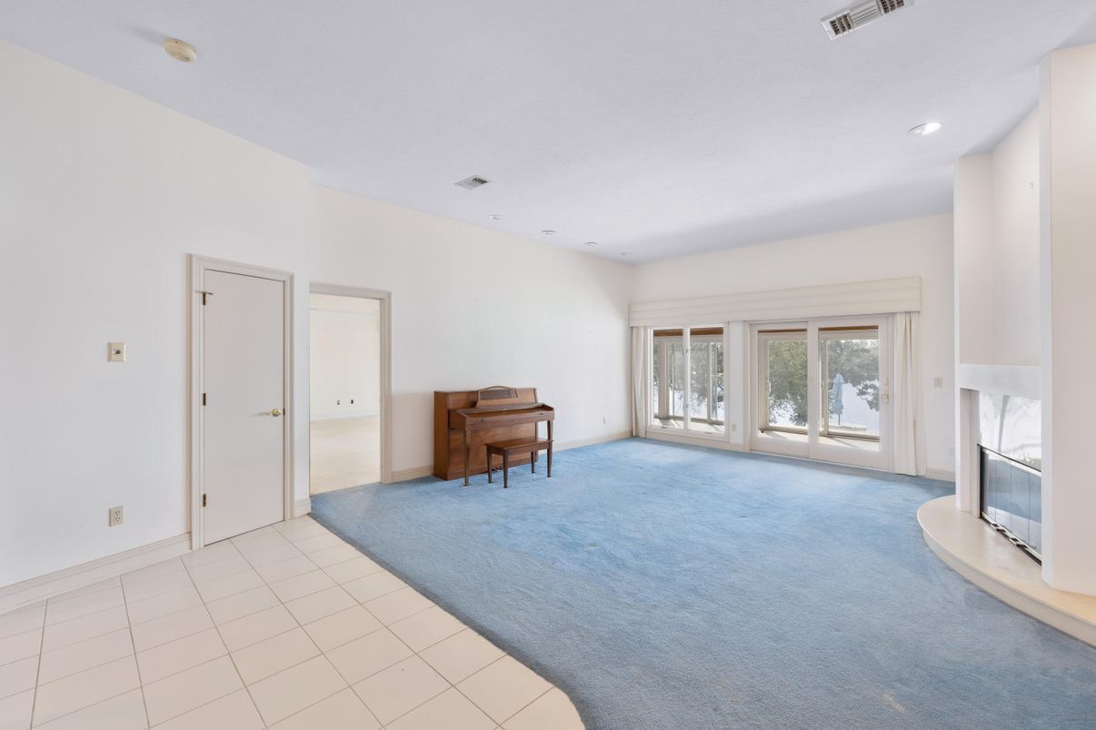 Fireplace, Interior, Piano, Recessed Lighting