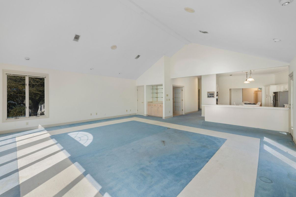 Empty room, Interior, Pendant Lights, Recessed Lighting