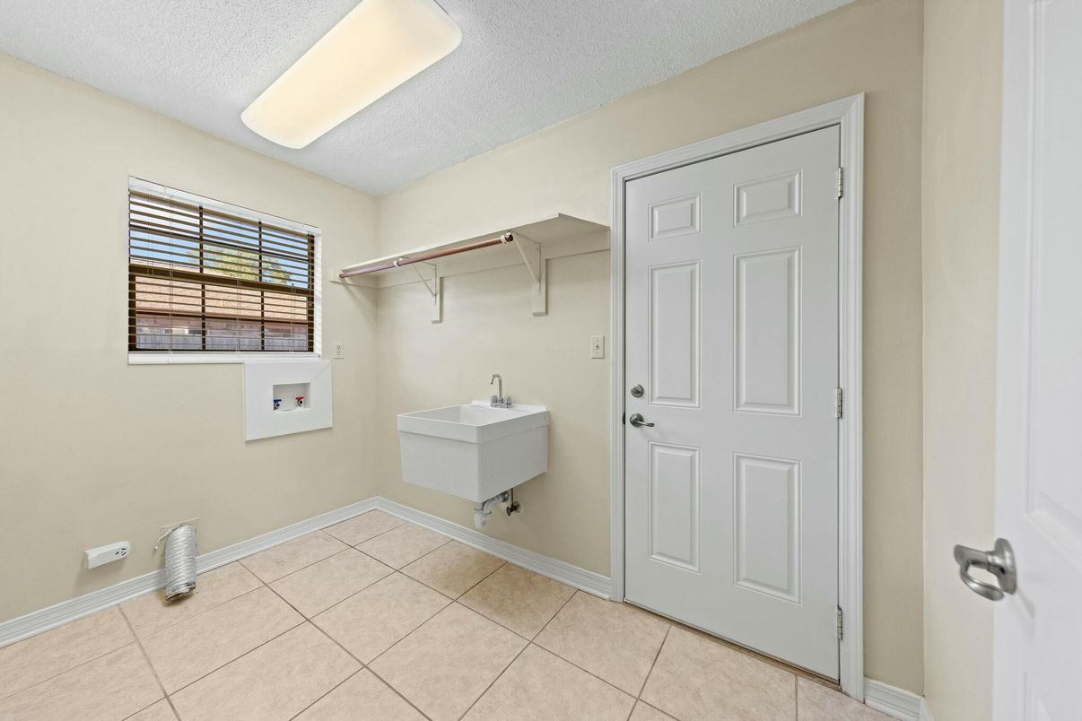 Bathroom, Interior, Walk-in Closets