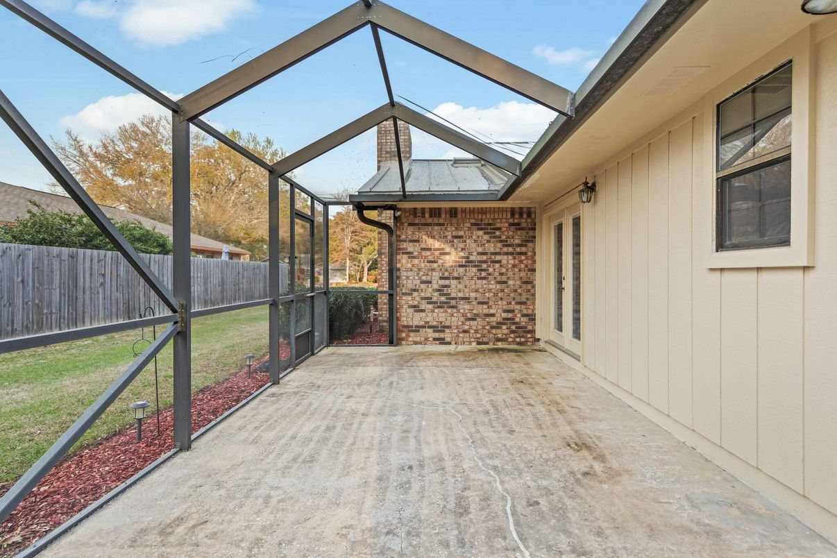 Glass Ceilings, Interior, Stone Walls, Sun Room