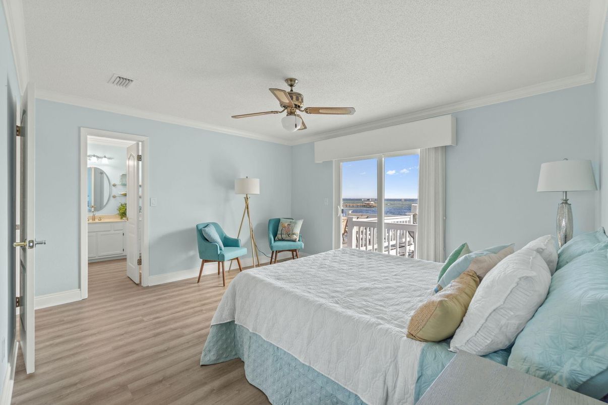 Bedroom, Interior, Water, Wood Texture Flooring