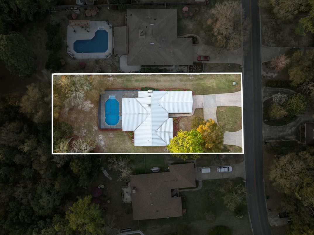 Exterior, Drone