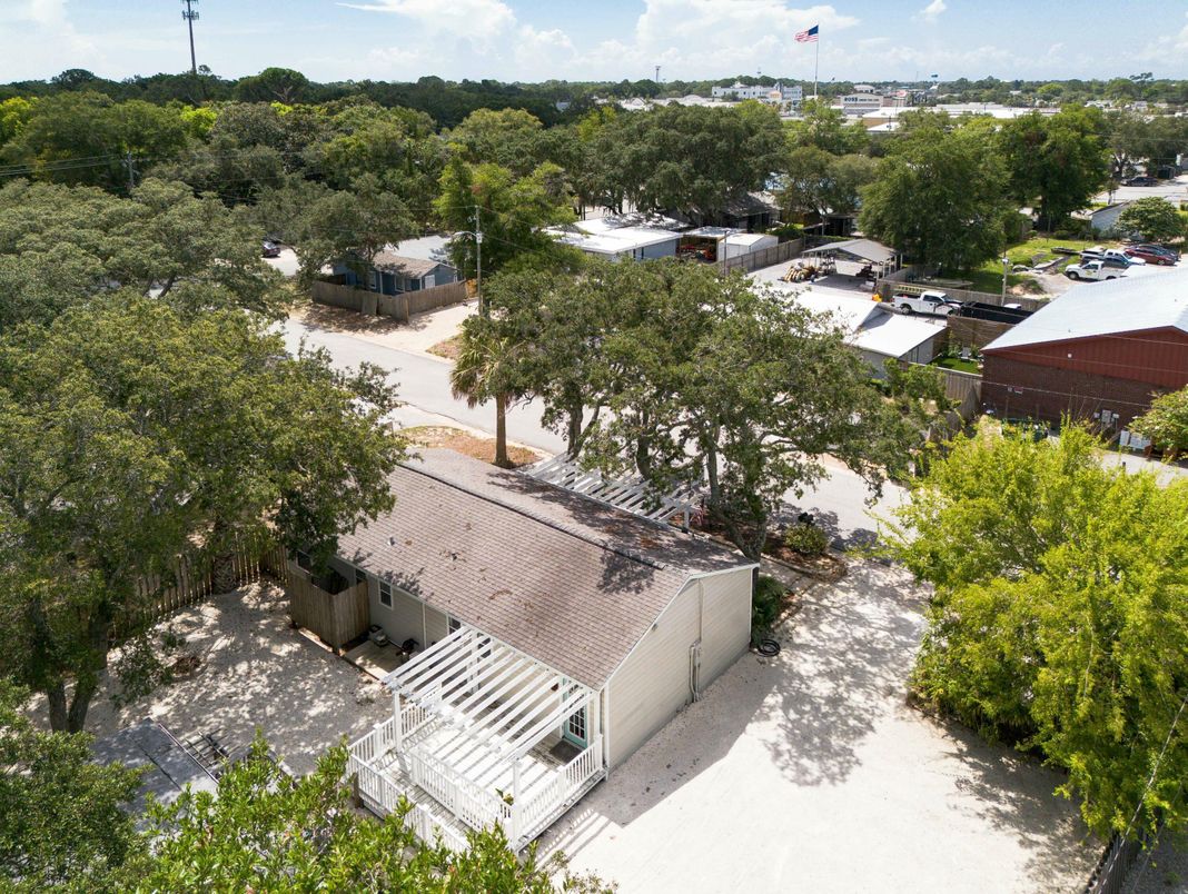 Exterior, Drone