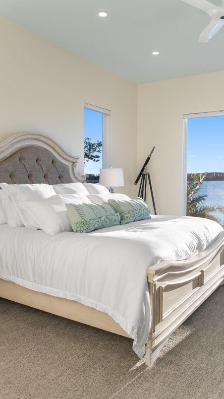 Bedroom, Interior, Recessed Lighting, Water