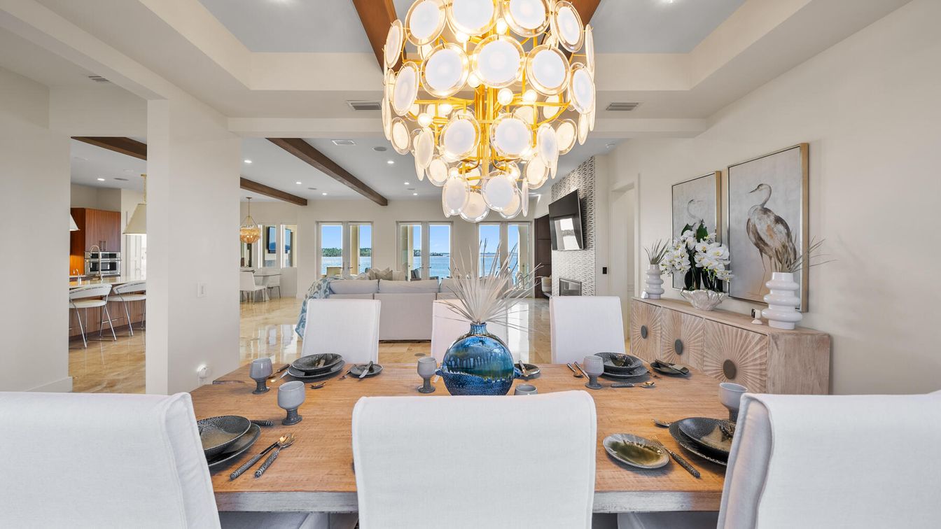 Chandelier, Dining room, Interior, Living room, Recessed Lighting, Wood Texture Flooring