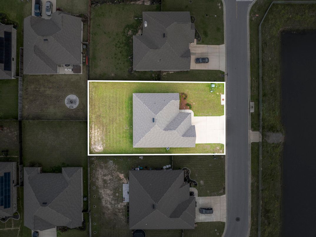 Exterior, Drone