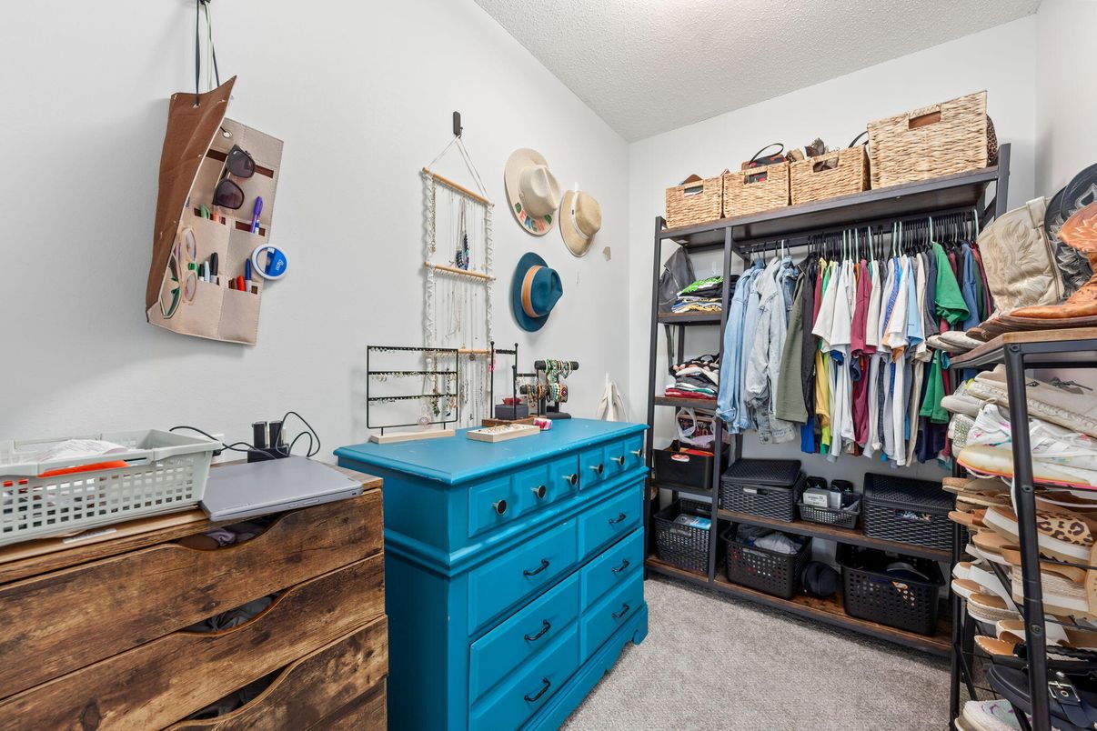 Interior, Walk-in Closets