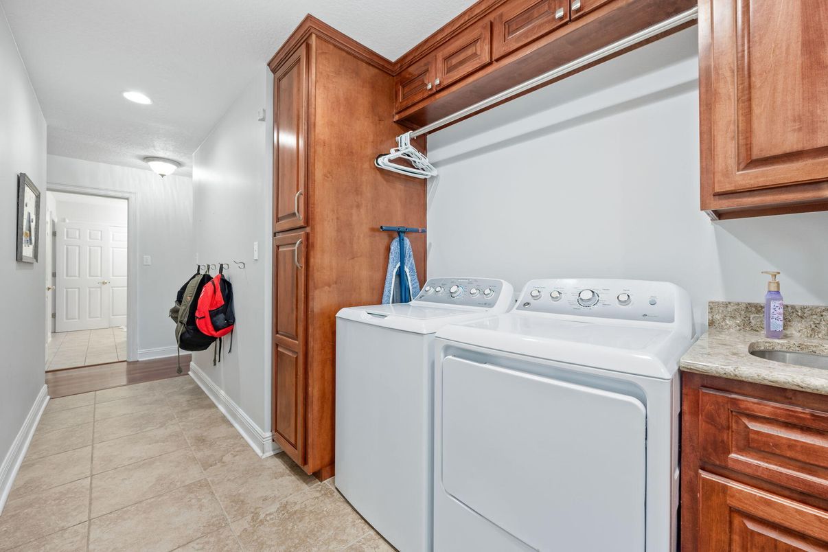 Interior, Recessed Lighting, Washer
