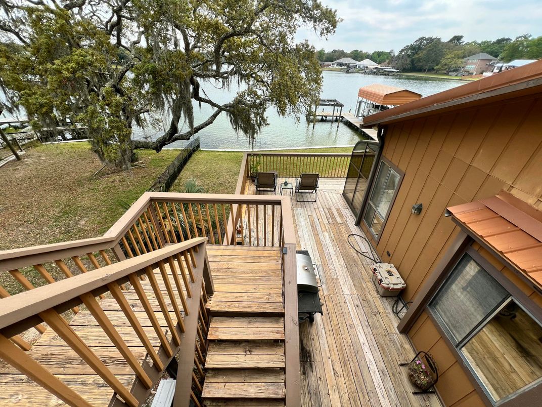 Exterior, Water