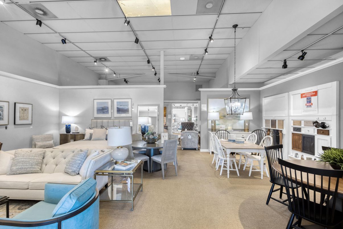 Dining room, Interior, Living room, Pendant Lights