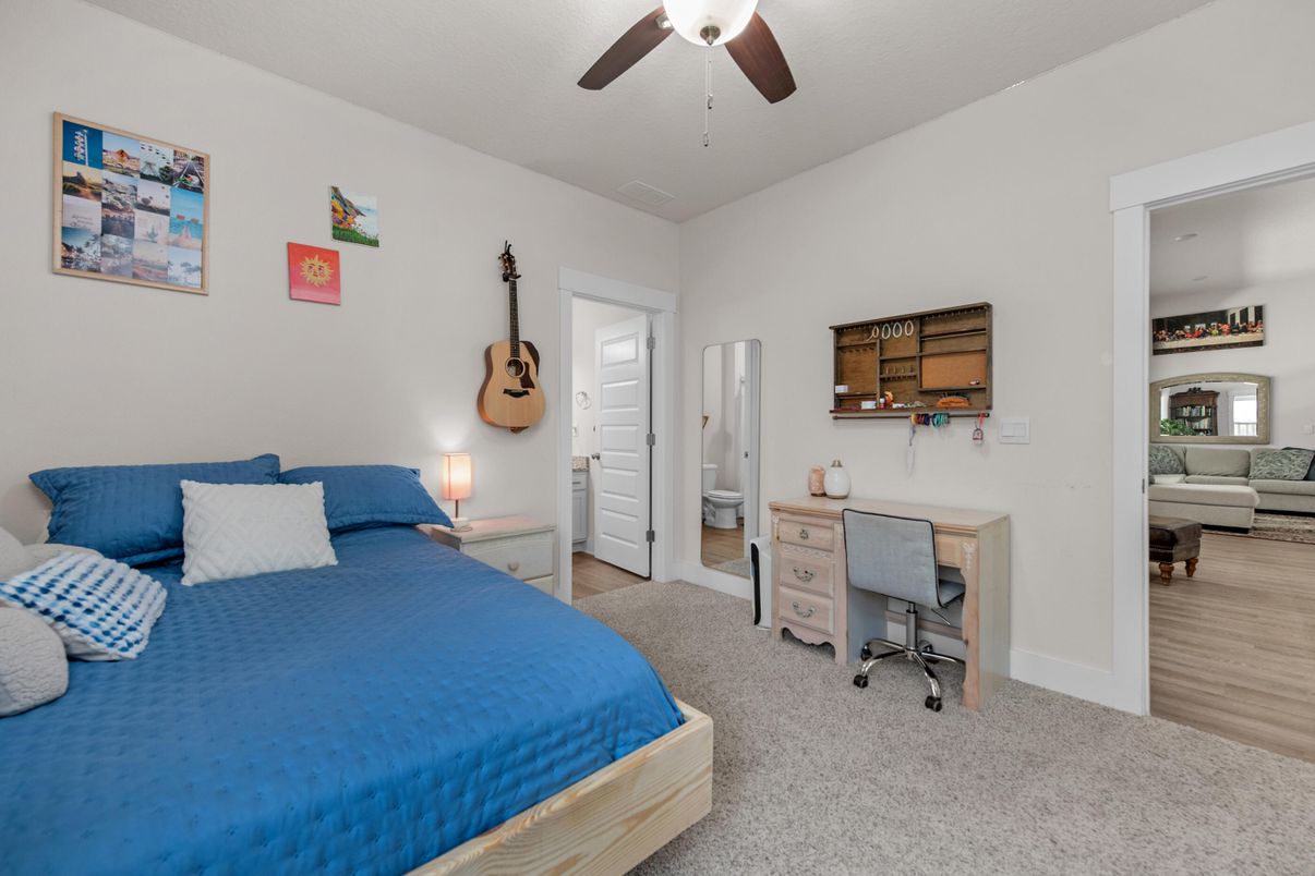 Bedroom, Home Office, Interior, Wood Texture Flooring