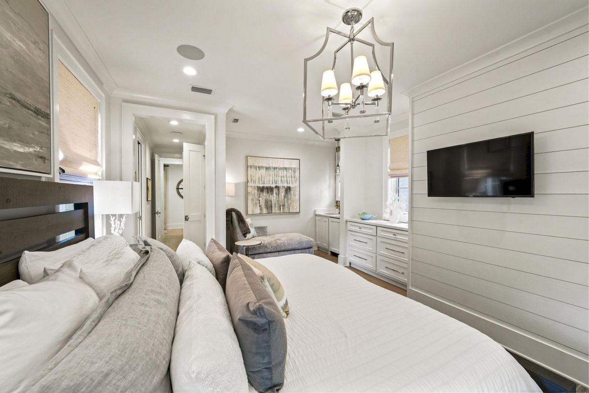 Bedroom, Chandelier, Interior, Recessed Lighting