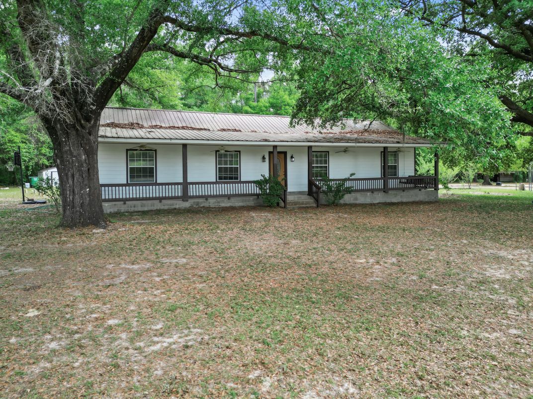 Backyard, Exterior, Facade, Ranch