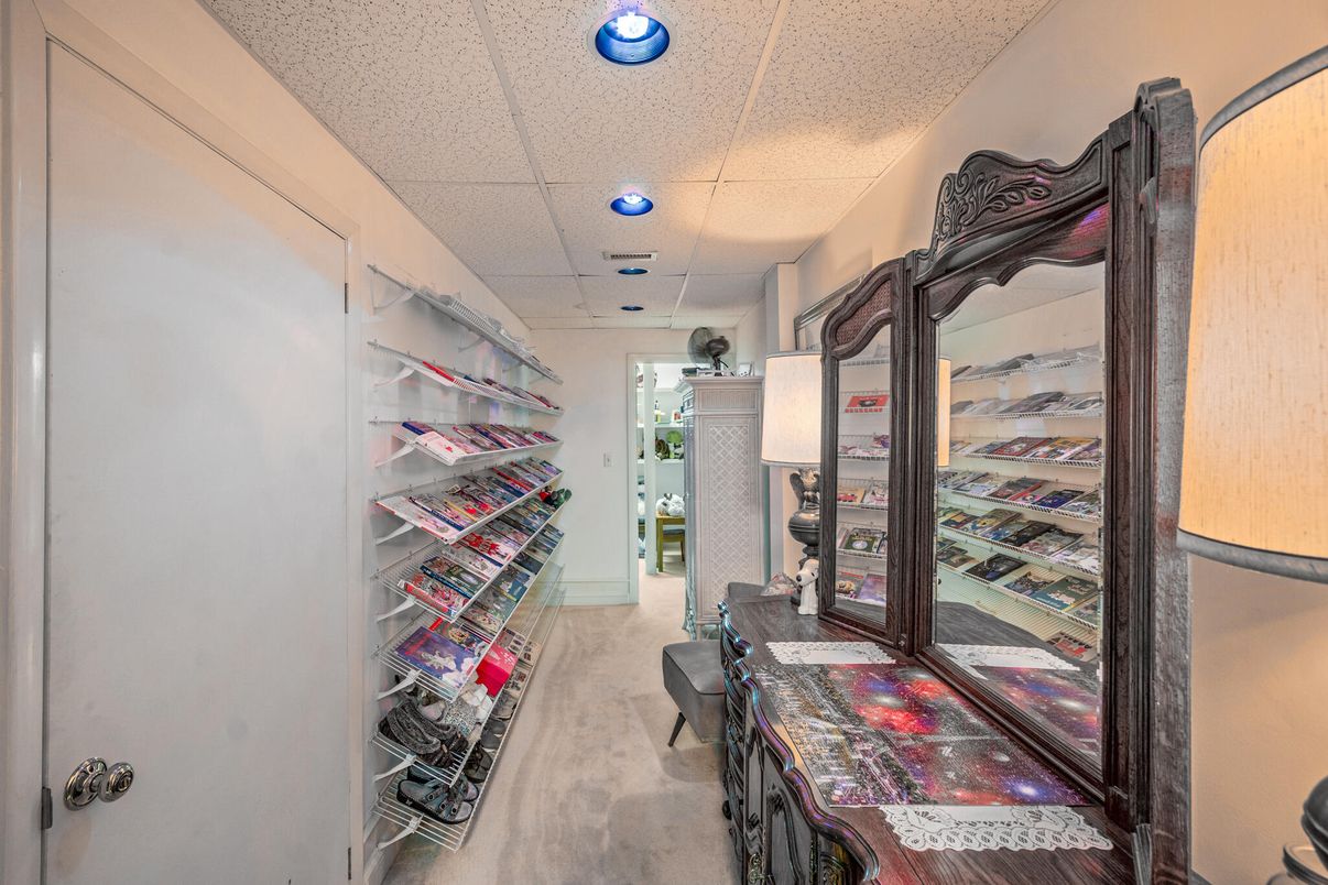 Interior, Recessed Lighting