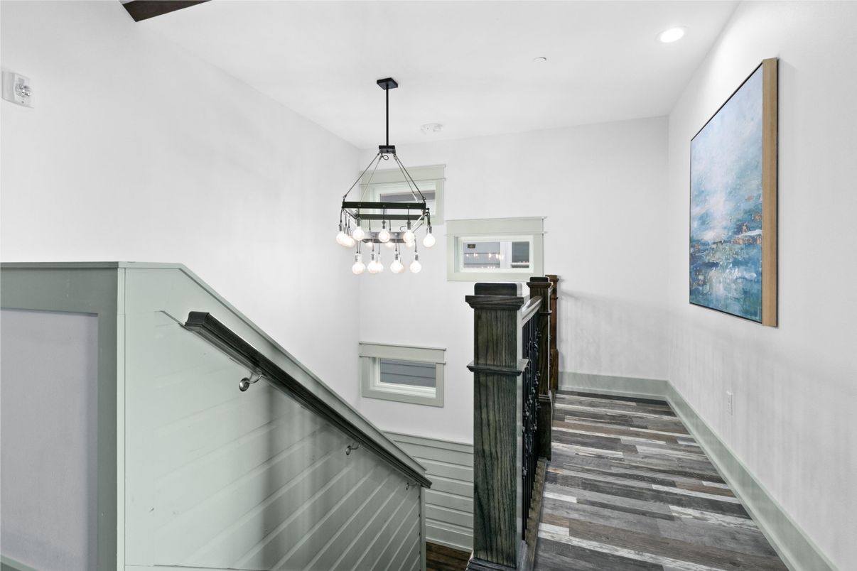 Interior, Pendant Lights, Recessed Lighting, Wood Texture Flooring