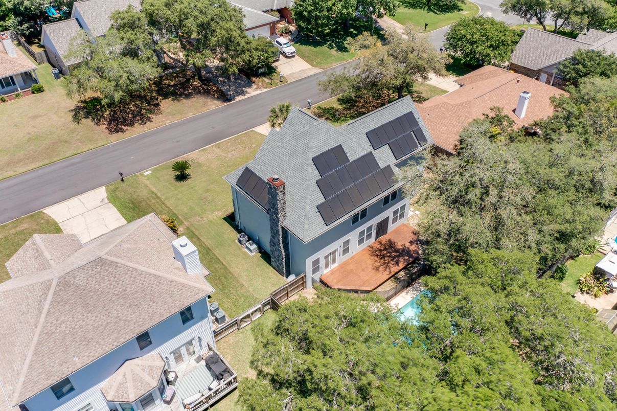 Exterior, Drone
