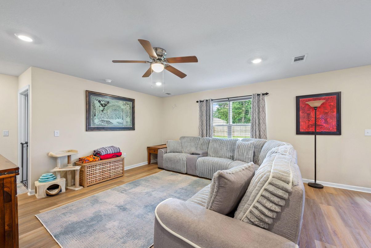 Interior, Living room, Recessed Lighting, Wood Texture Flooring