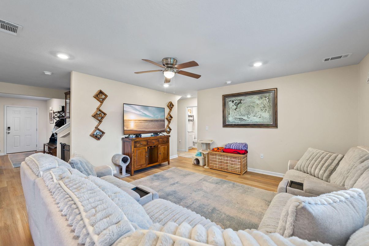 Bedroom, Interior, Living room, Recessed Lighting, Wood Texture Flooring