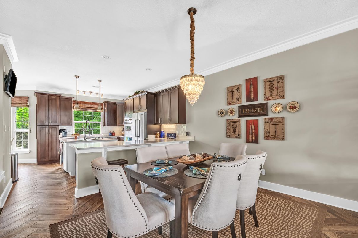 Chandelier, Dining room, Interior, Kitchen, Pendant Lights, Recessed Lighting, Wood Texture Flooring