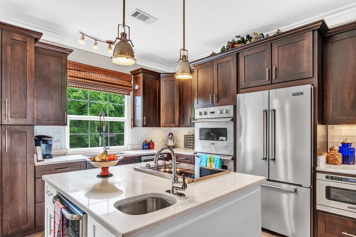 Interior, Kitchen, Pendant Lights, Stainless Steel Appliances
