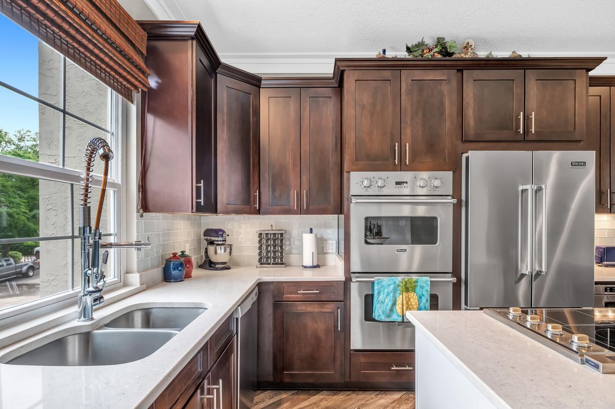 Interior, Kitchen, Stainless Steel Appliances