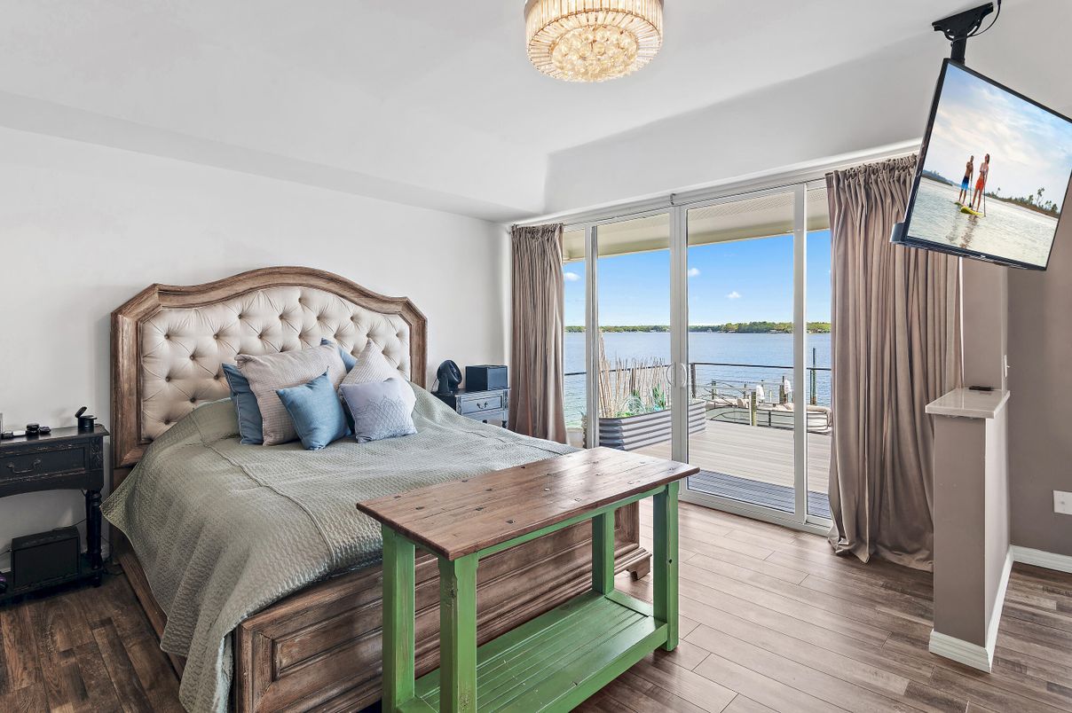 Bedroom, Interior, Water, Wood Texture Flooring