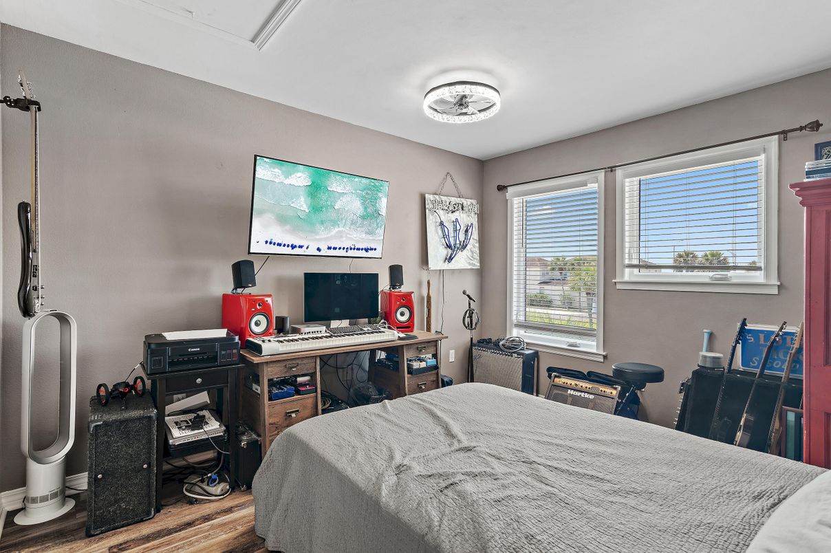 Bedroom, Home Office, Interior, Wood Texture Flooring