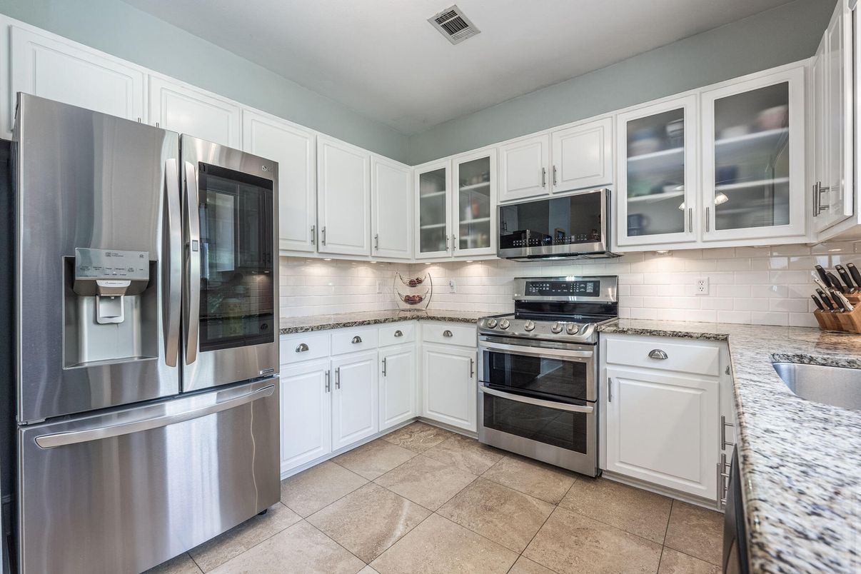 Interior, Kitchen, Stainless Steel Appliances