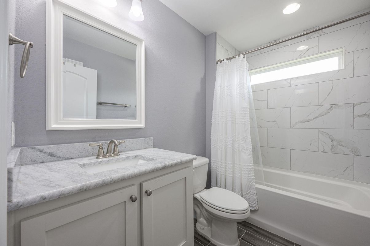 Bathroom, Interior, Marble Walls, Recessed Lighting