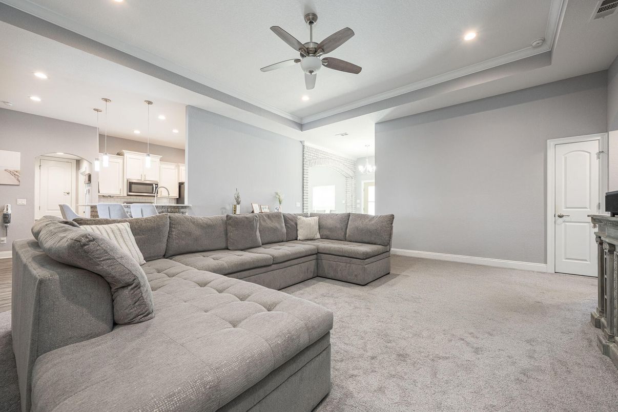 Interior, Kitchen, Living room, Pendant Lights, Recessed Lighting