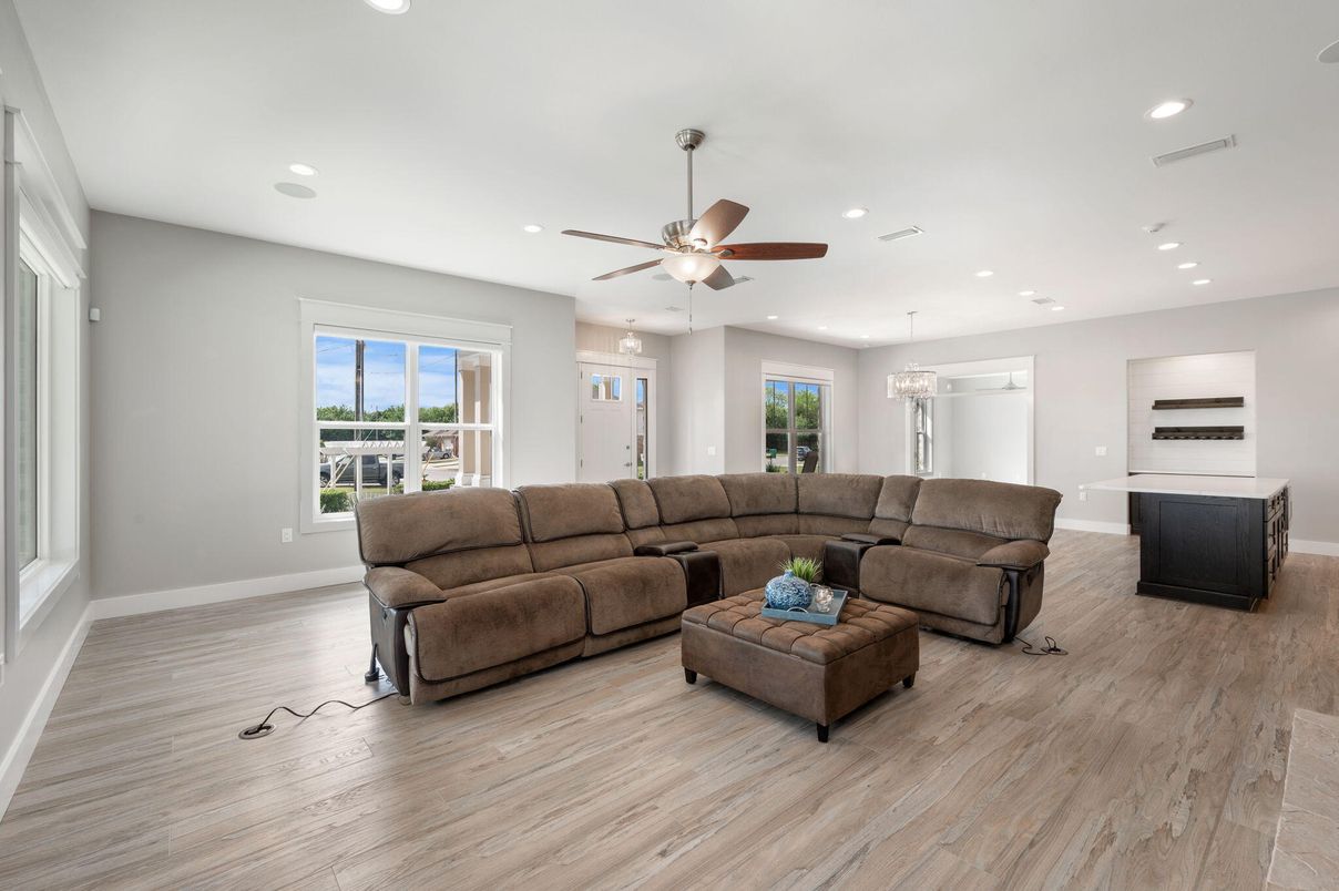 Chandelier, Interior, Living room, Recessed Lighting, Wood Texture Flooring