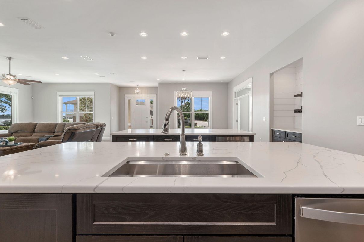 Chandelier, Interior, Kitchen, Living room, Recessed Lighting