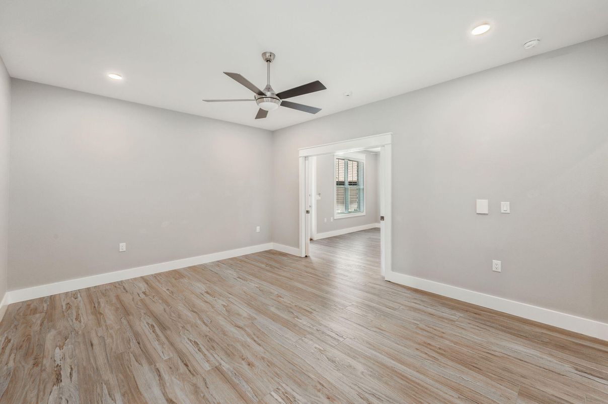 Empty room, Interior, Recessed Lighting, Wood Texture Flooring