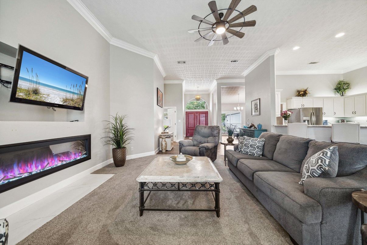 Dining room, Fireplace, Interior, Kitchen, Living room, Recessed Lighting