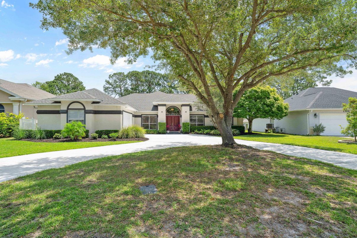 Backyard, Exterior, Facade, Ranch